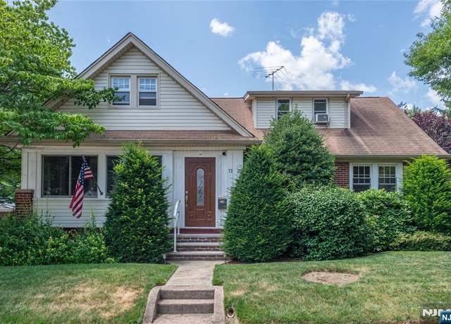 Property at 13-20 Burbank St, Fair Lawn, NJ 07410, 3 beds, 1.5 baths