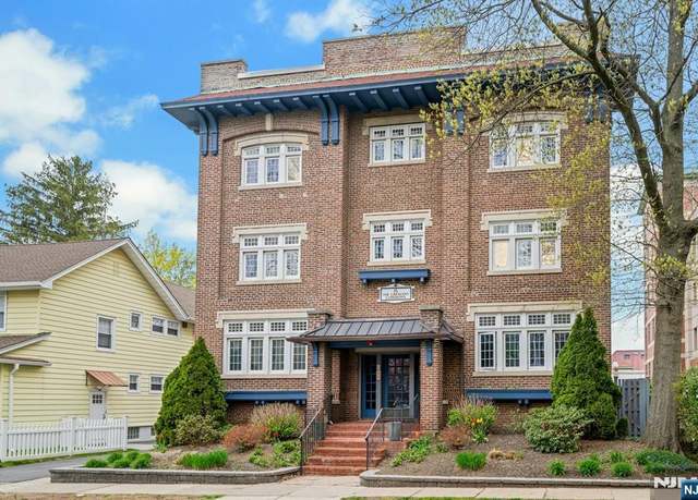 Property at 15 The Cres, Montclair, NJ 07042, 2 beds, 1 bath