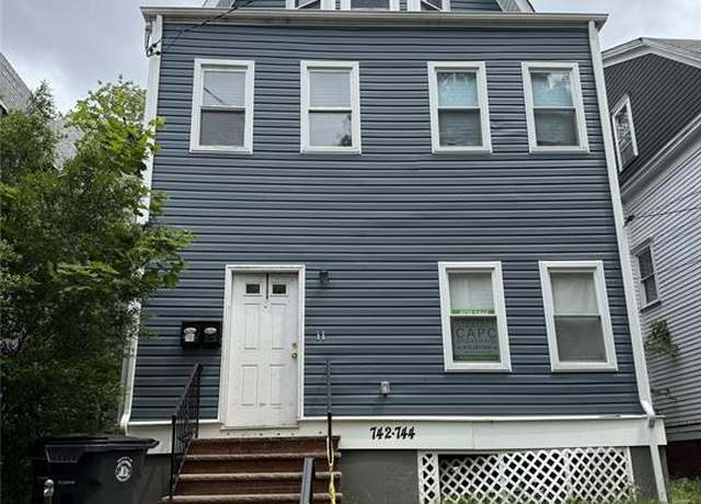 Property at 742-744 10th St, Newark, NJ 07108, 6 beds, 2.5 baths