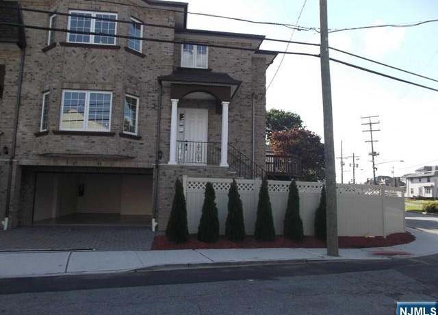 Property at 811 Edgewood Ln Unit B, Fort Lee, NJ 07024, 3 beds, 3 baths
