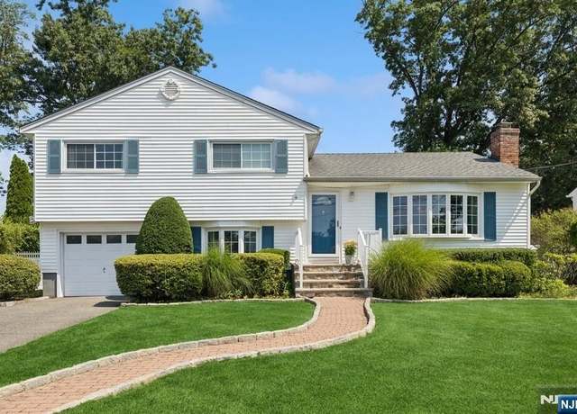Property at 599 Rhein Ct, New Milford, NJ 07646, 3 beds, 2 baths