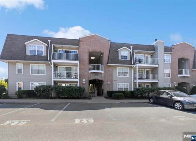 Property at 800 River Rd #323, Edgewater, NJ 07020, 2 beds, 2 baths