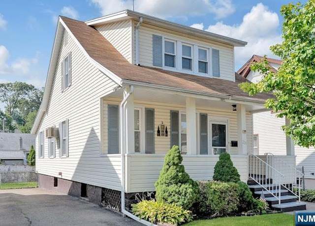 Property at 201 Dewey Ave, Totowa, NJ 07512, 3 beds, 2 baths