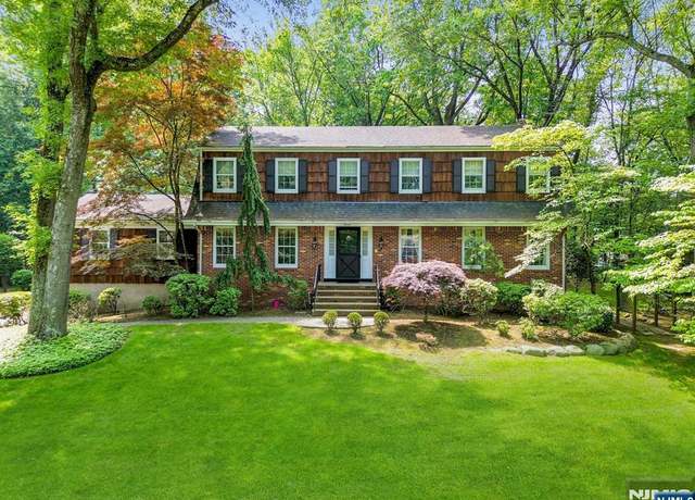 Property at 7 Frasco Ln, Norwood, NJ 07648, 4 beds, 2.5 baths