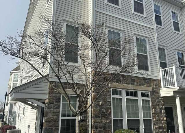 Property at 4 Aster Ln Unit 4- CORNER, Garfield, NJ 07026, 2 beds, 2.5 baths