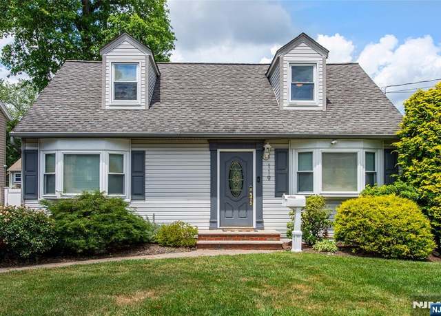 Property at 119 Bergen Ave, Waldwick, NJ 07463, 4 beds, 2 baths