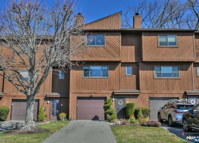 Property at 64 Alana Dr, Hawthorne, NJ 07506, 3 beds, 2.5 baths