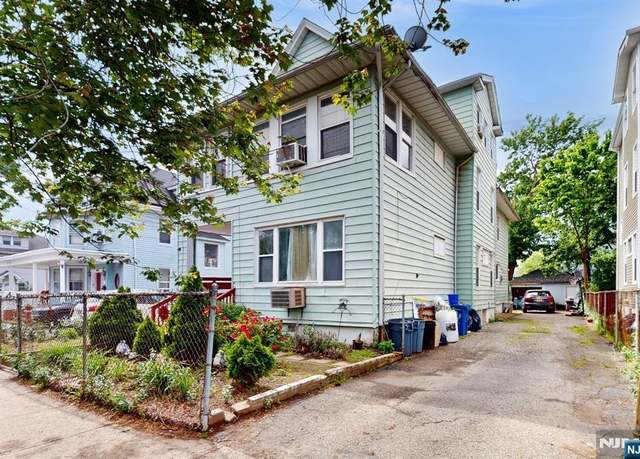 Property at 282-284 17th Ave, Paterson, NJ 07504, 9 beds, 4 baths