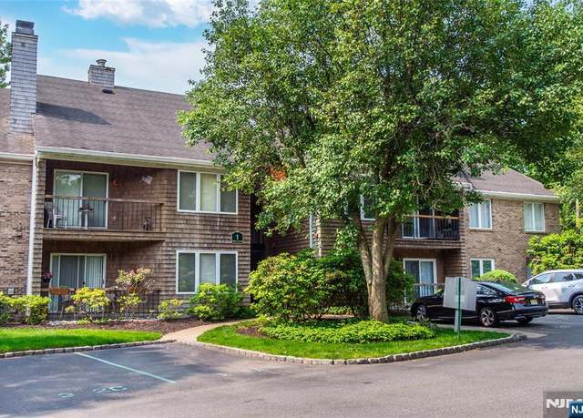 Property at 1 Tulip Cres Unit 2C, Little Falls, NJ 07424, 2 beds, 2 baths