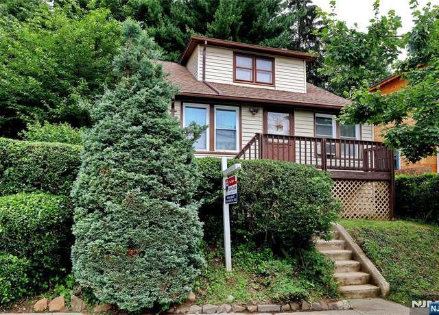 Property at 51 Mountainside Ter, Clifton, NJ 07013, 2 beds, 1 bath