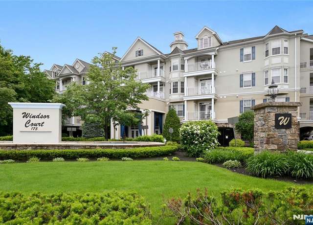 Property at 175 Rochelle Ave #323, Rochelle Park, NJ 07662, 3 beds, 3 baths
