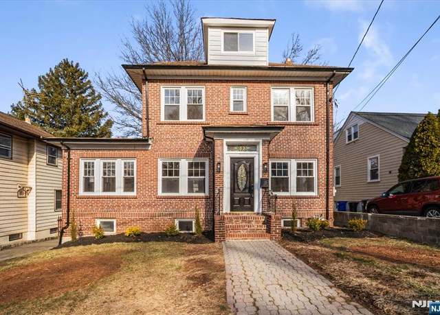 Property at 33 Robertson Rd, West Orange, NJ 07052, 5 beds, 2.5 baths