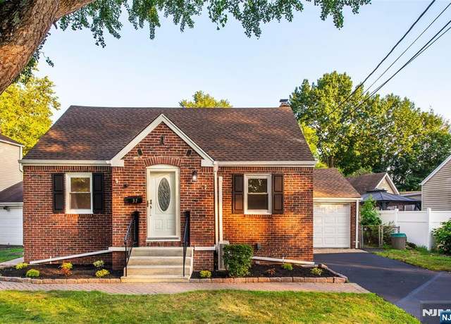 Property at 37 Revere Dr, Dumont, NJ 07628, 3 beds, 1.5 baths
