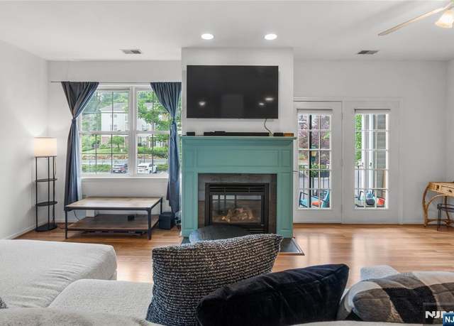 Property at 68 Mountainview Ct, Riverdale Borough, NJ 07457, 1 bed, 1 bath