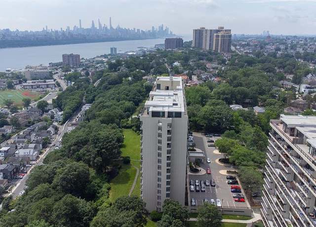 Property at 1 Horizon Rd Unit G2, Fort Lee, NJ 07024, 2 beds, 2 baths