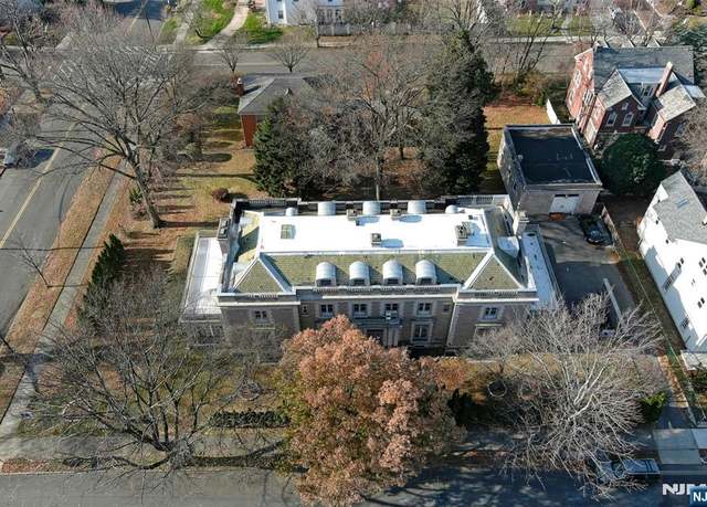 Property at 229-235 Ballantine Pkwy, Newark, NJ 07104, 15 beds, 7.5 baths