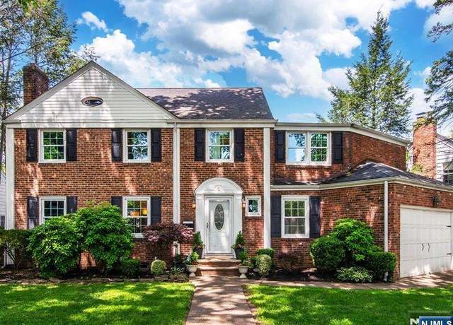 Property at 5 Kenneth Rd, Montclair, NJ 07043, 4 beds, 3.5 baths