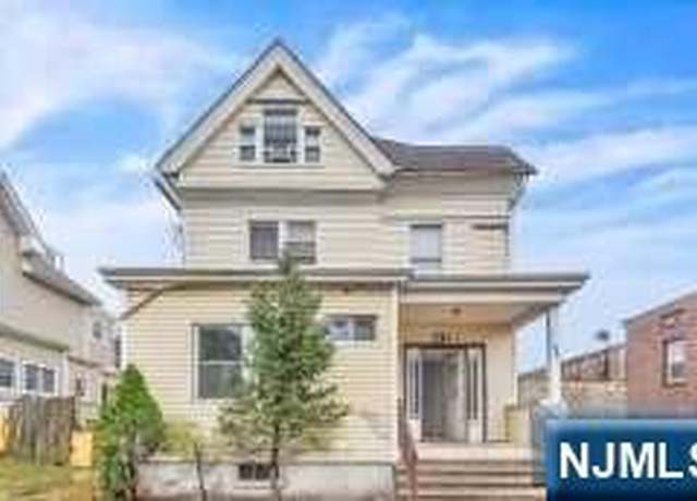 Property at 452 Minton Pl, Orange, NJ 07050, 9 beds, 3 baths