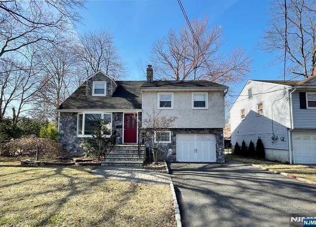 Property at 744 Elite Ct, Ridgefield, NJ 07657, 3 beds, 2 baths