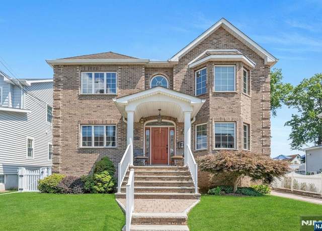 Property at 748 6th St, Lyndhurst, NJ 07071, 5 beds, 4.5 baths
