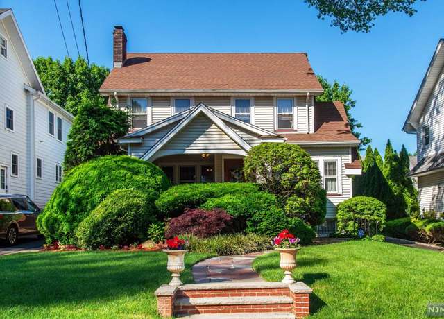 Property at 55 Heights Rd, Clifton, NJ 07012, 3 beds, 1.5 baths