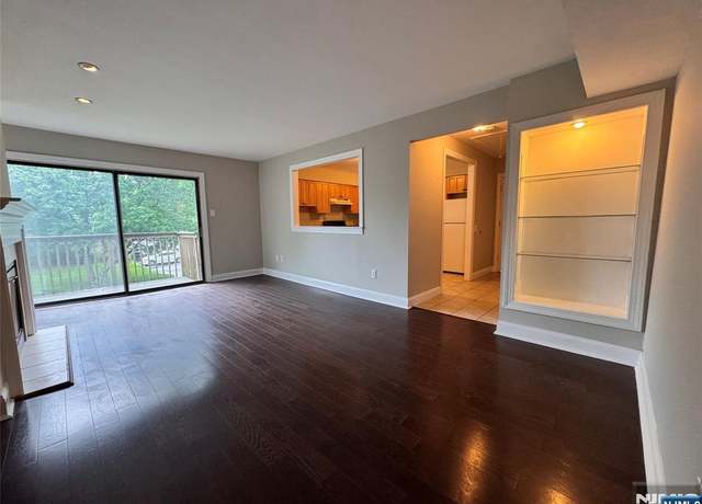 Property at 423 Lawrenceville Rd #102, Lawrence, NJ 08648, 1 bed, 1 bath