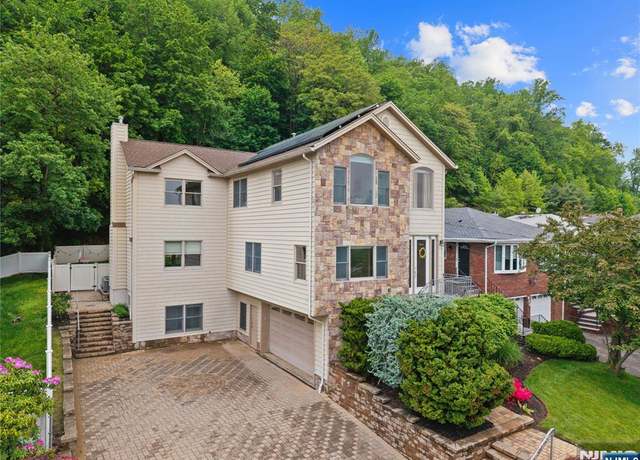 Property at 410 Valley Rd, Clifton, NJ 07013, 4 beds, 3 baths