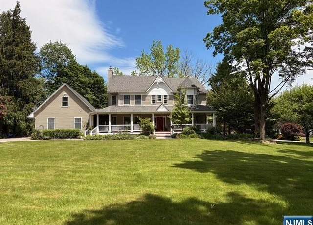 Property at 49 Carrell Rd, Randolph Township, NJ 07869, 4 beds, 4 baths