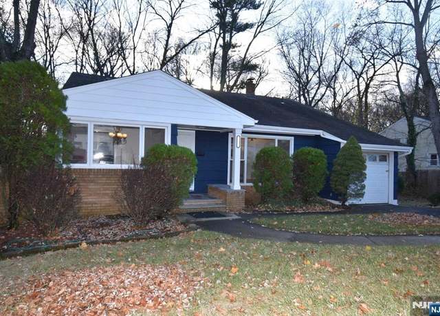 Property at 115 Valley Rd, River Edge, NJ 07661, 3 beds, 2.5 baths