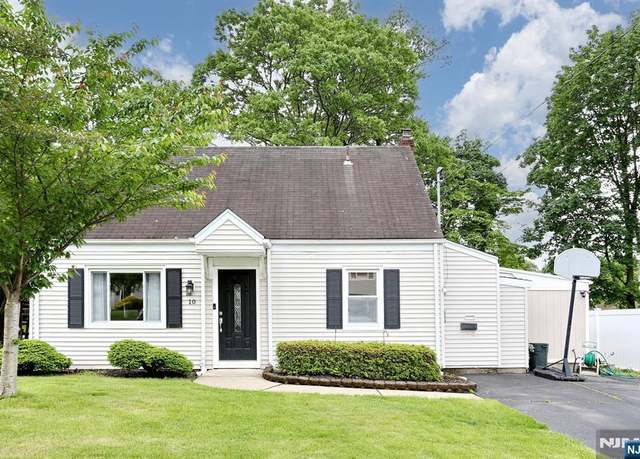 Property at 10 Lynne Ave, Hawthorne, NJ 07506, 3 beds, 1 bath