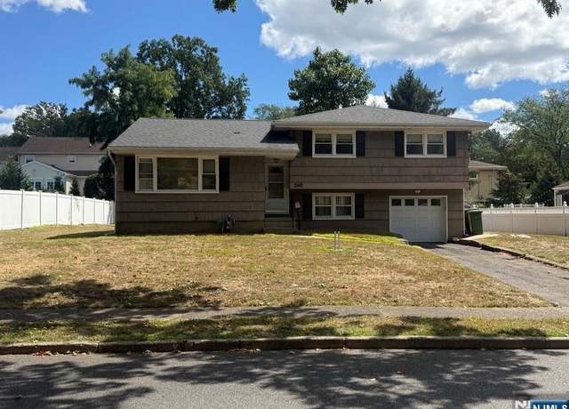 Property at 240 Buttonwood Dr, Paramus, NJ 07652, 3 beds, 2.5 baths