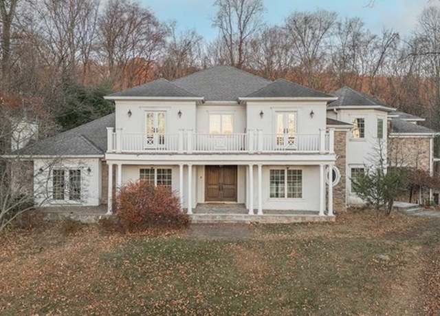 Property at 298 Pulis Ave, Franklin Lakes, NJ 07417, 5 beds, 5.5 baths