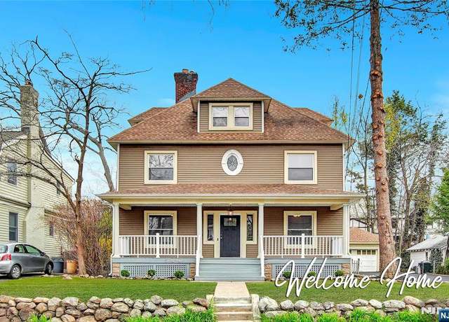 Property at 31 Ethelbert Pl, Ridgewood, NJ 07450, 6 beds, 3 baths