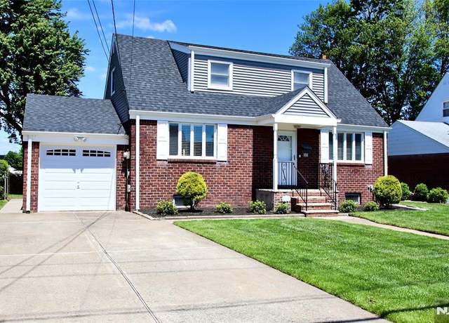Property at 37 Winslow Ter, Fair Lawn, NJ 07410, 4 beds, 2 baths
