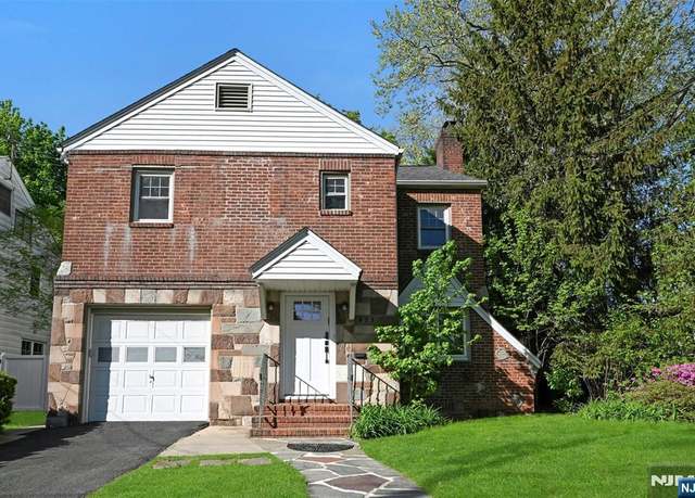 Property at 423 Forest Ave, Teaneck, NJ 07666, 5 beds, 3.5 baths