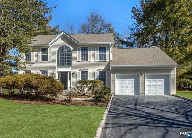Property at 34 Knickerbocker Ln, Old Tappan, NJ 07675, 4 beds, 2.5 baths