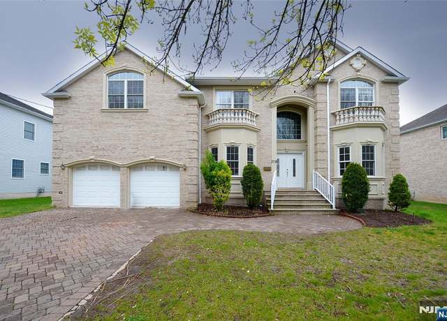 Property at 278 Idaho St, Paramus, NJ 07652, 4 beds, 3 baths