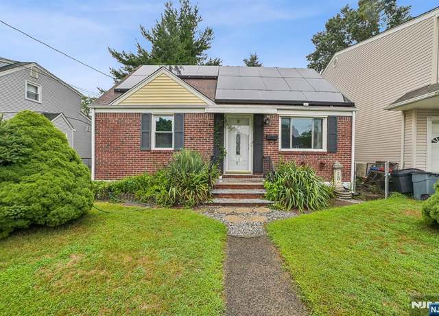 Property at 85 Godwin Ave, Elmwood Park, NJ 07407, 3 beds, 1 bath