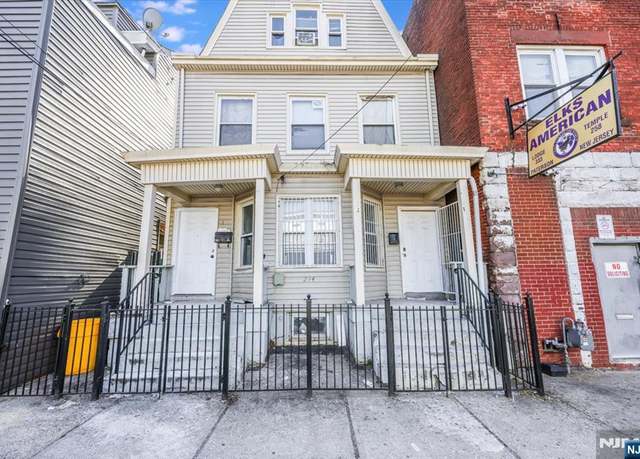 Property at 274 Ellison St, Paterson, NJ 07501, 9 beds, 3 baths
