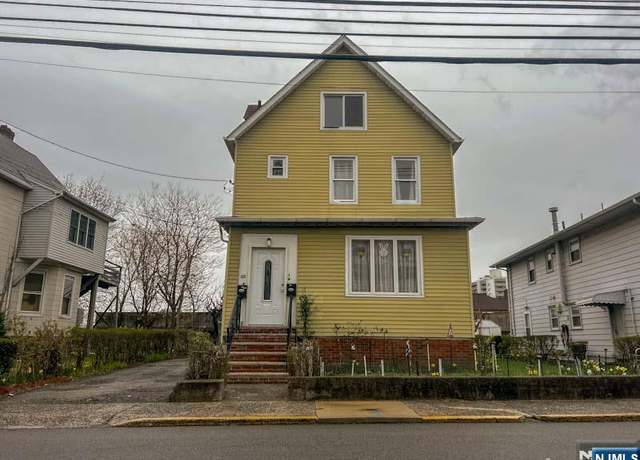 Property at 1612 Anderson Ave, Fort Lee, NJ 07024, 4 beds, 2 baths
