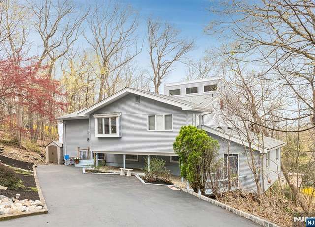 Property at 128 Cupsaw Ave, Ringwood, NJ 07456, 4 beds, 2 baths