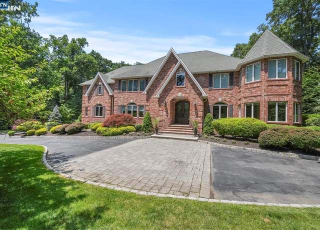 Property at 1123 Pines Lake Dr, Wayne, NJ 07470, 6 beds, 5 baths