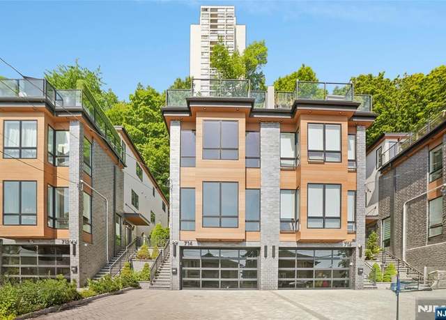 Property at 714 Undercliff Ave #714, Edgewater, NJ 07020, 4 beds, 4.5 baths