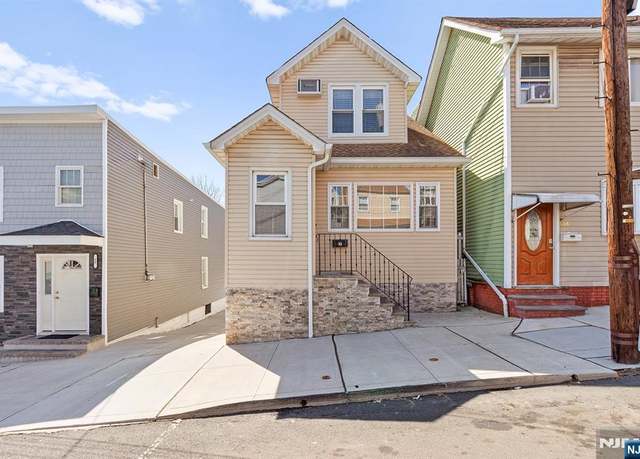 Property at 56 Tappan St, Kearny, NJ 07032, 3 beds, 1.5 baths