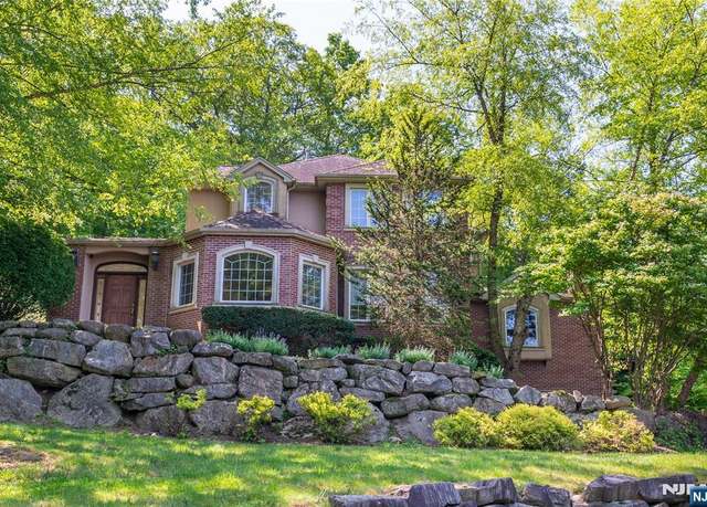 Property at 6 Briscoe, Ringwood, NJ 07456, 4 beds, 3 baths