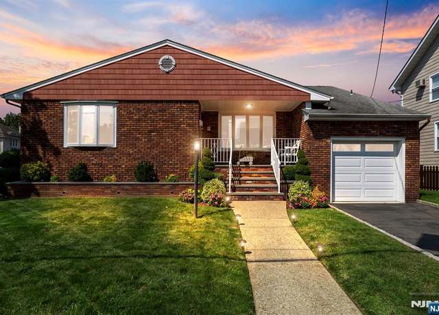 Property at 37 Jackson Pl, Lyndhurst, NJ 07071, 3 beds, 2.5 baths