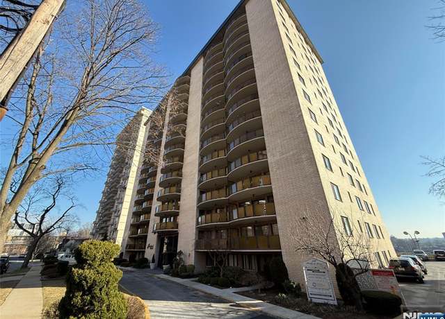 Property at 150 Overlook Ave Unit 15J, Hackensack, NJ 07601, 1 bed, 1 bath