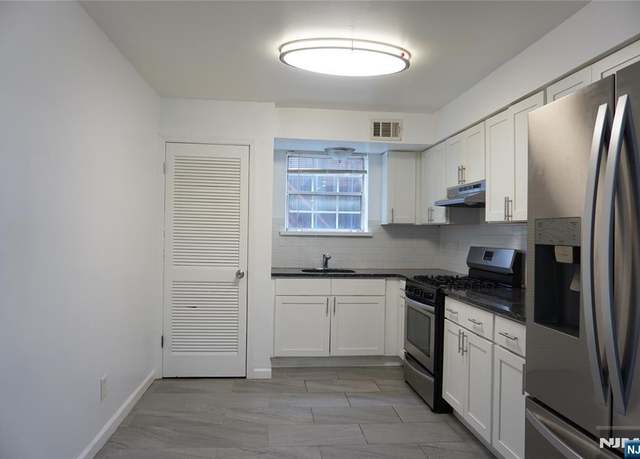 Property at 786-802 Summer Unit B2, Newark, NJ 07104, 2 beds, 1 bath
