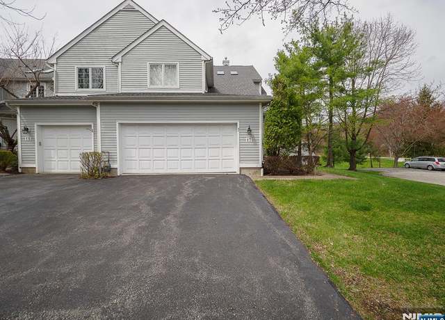 Property at 17 Barge Ct, Montville Township, NJ 07045, 3 beds, 2.5 baths