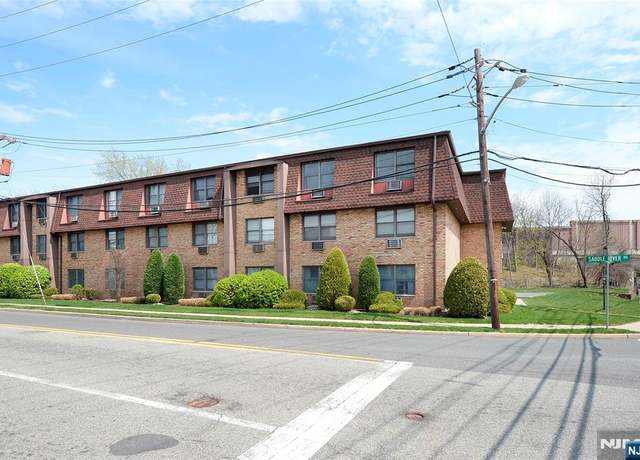 Property at 25 Market St Unit 2B, Saddle Brook, NJ 07663, 1 bed, 1 bath
